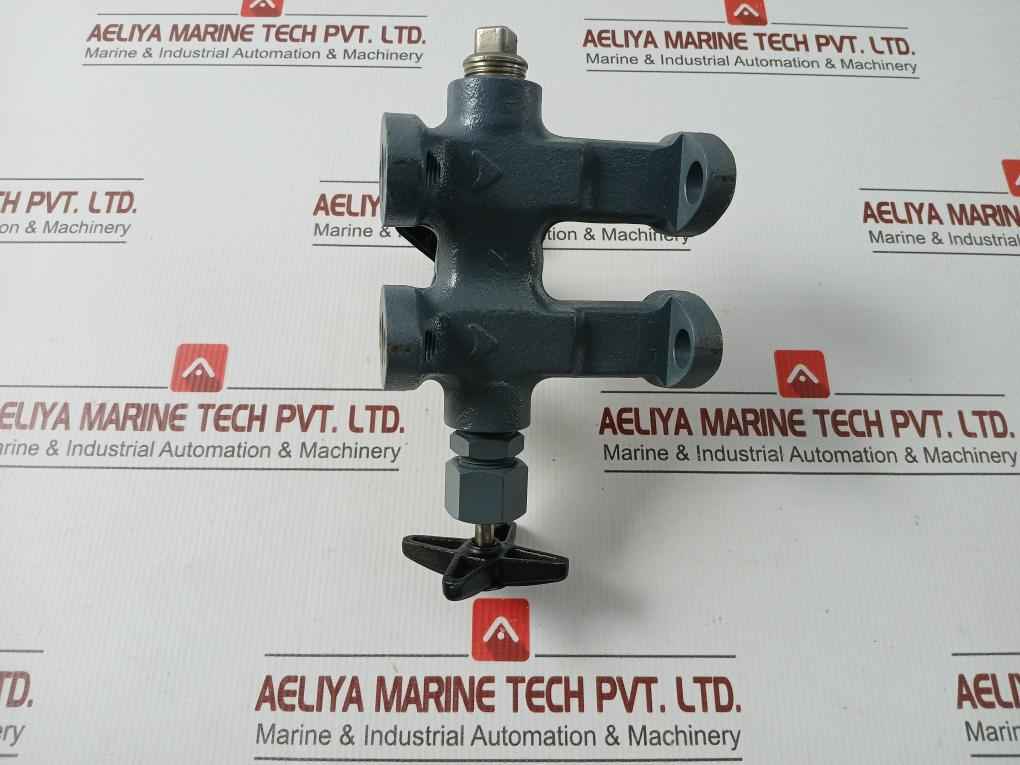 3-ways Manifold Valve Aklok Used
