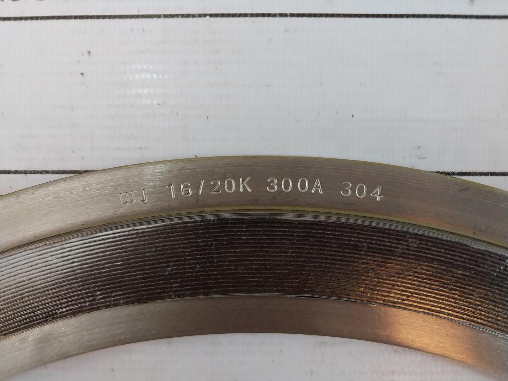 304/304/Fg/304 Swg Spiral Wound Gasket 16/20K 300A