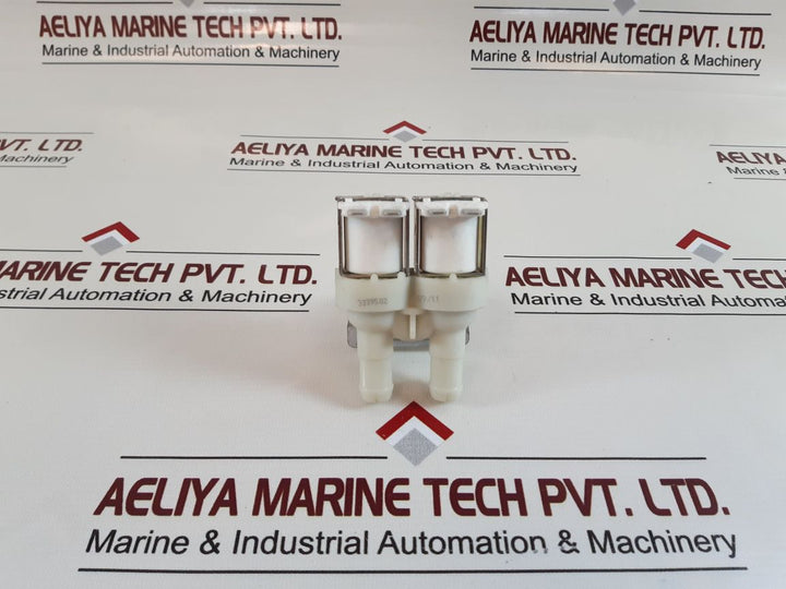 3339502 Valve