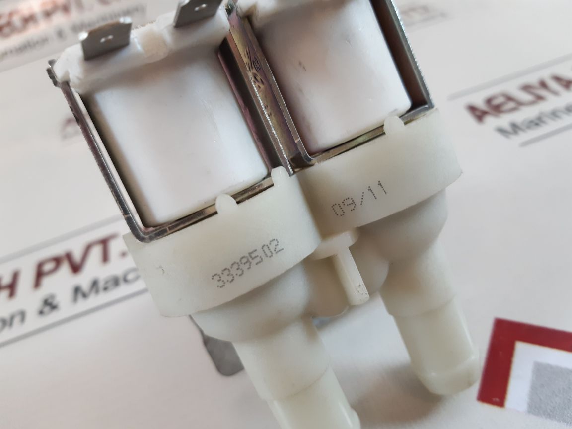 3339502 Valve