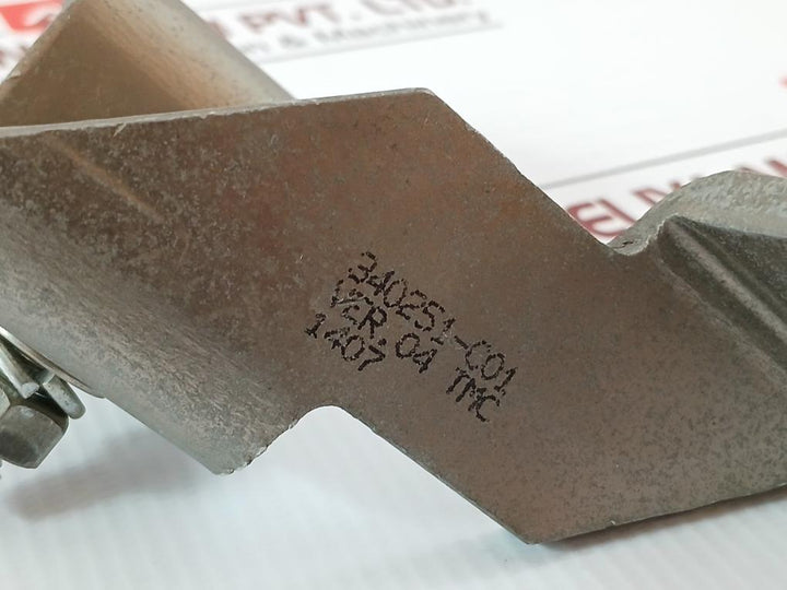 340239-c01 Ver.04 Fabricated Offset Bracket