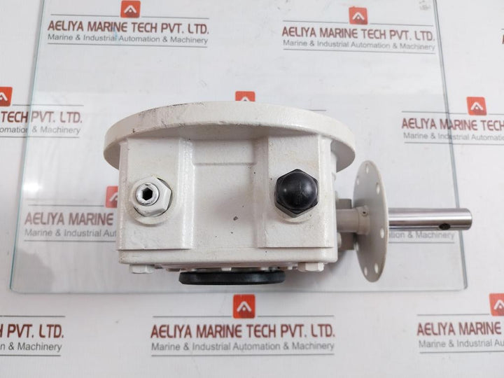 34:1 Worm Gear Box Xhw10S-f10
