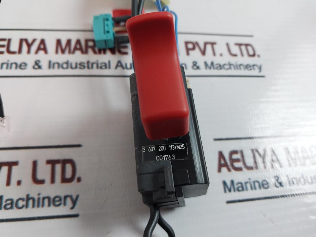 3 607 200 113/M25 001763 Switch