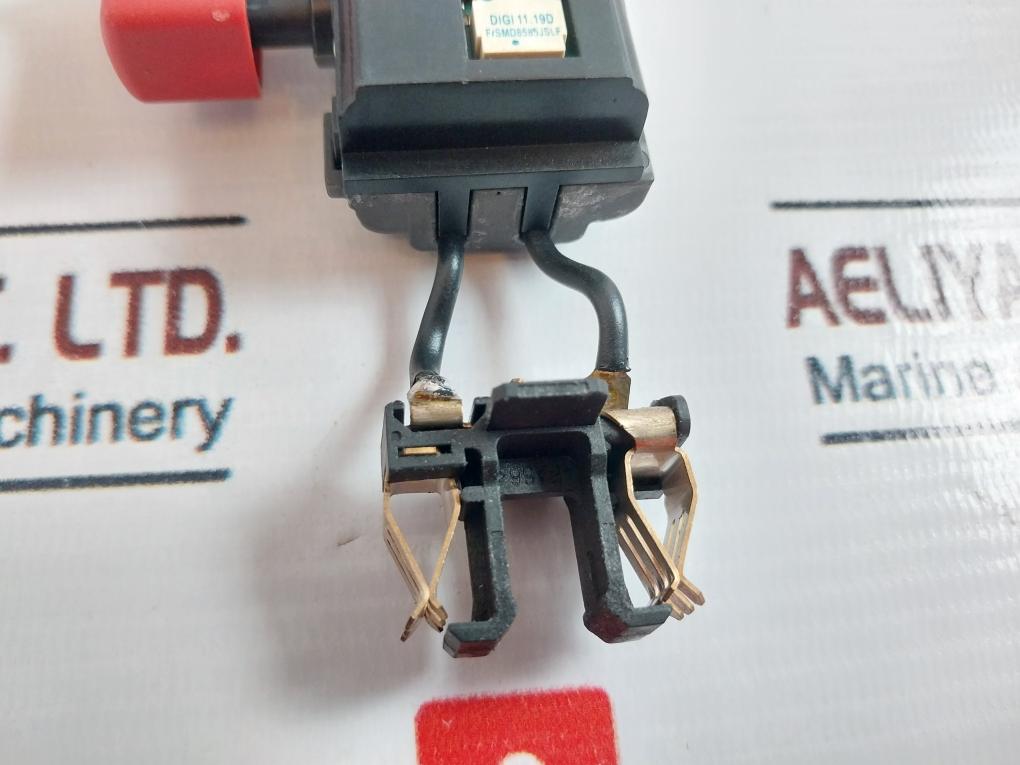 3 607 200 113/M25 001763 Switch