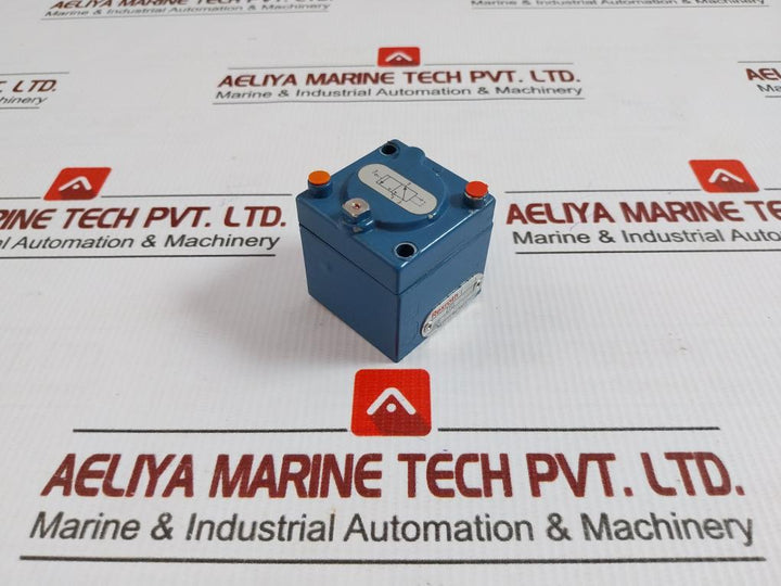 371 200 000 0 Rexroth Pneumatic Directional Control Valve