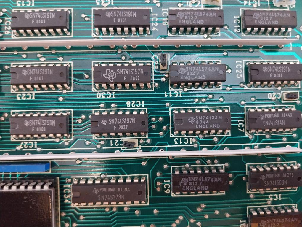 381 040514.2 Printed Circuit Board