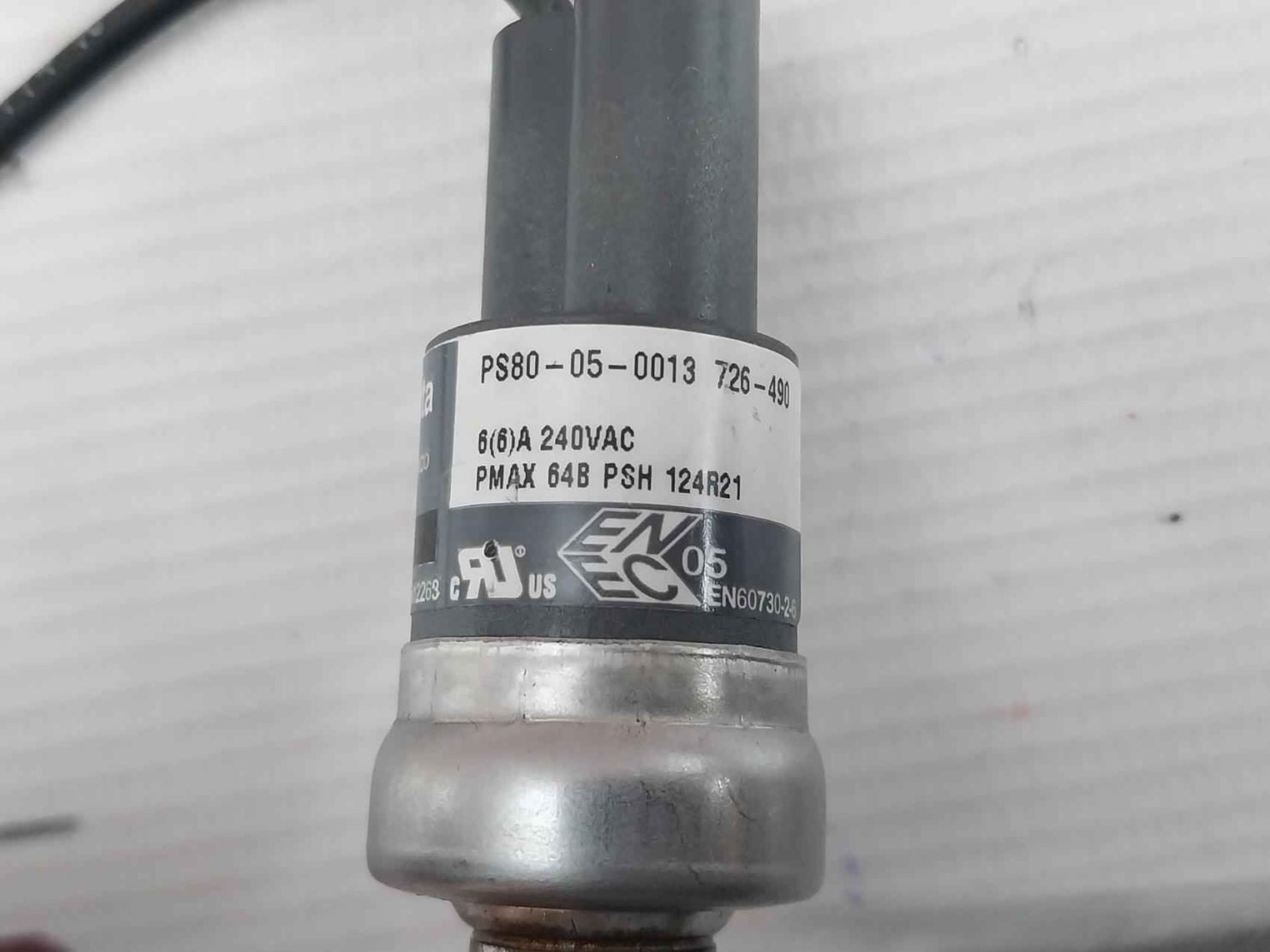 39-7-4-3 Pressure Switch For Pump System Hikoki 6(6)A 240Vac