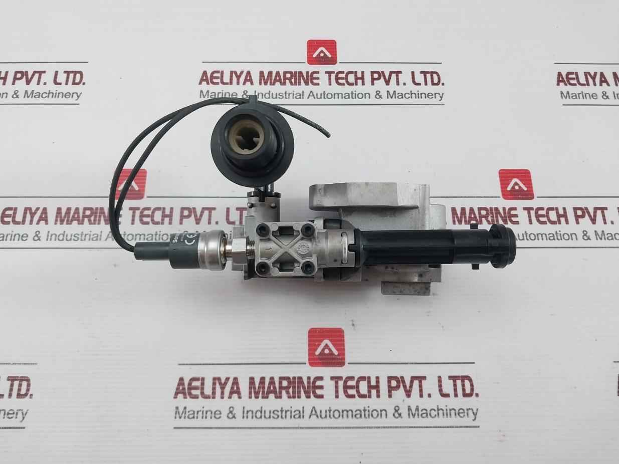 39-7-4-3 Pressure Switch For Pump System Hikoki 6(6)A 240Vac