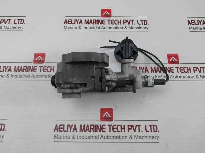 39-7-4-3 Pressure Switch For Pump System Hikoki 6(6)A 240Vac