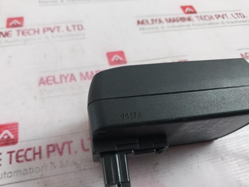 3M 833111 Battery Charger For Li-ion Battery 35-0099-08 10.8V, 2.5A Ta40/Ip40