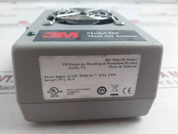3M Electronics 960 Mini Air Ionizer 50/60Hz 0.2A 5.5W