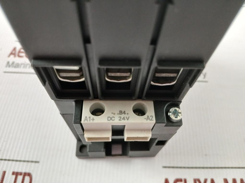 3Rt1034-1Bb40 Siemens 3 Pole Power Contactor 690V