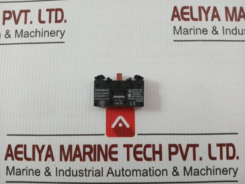 3Sb3 203-0Aa11 Push Button With Contact Block 50 Hz Siemens