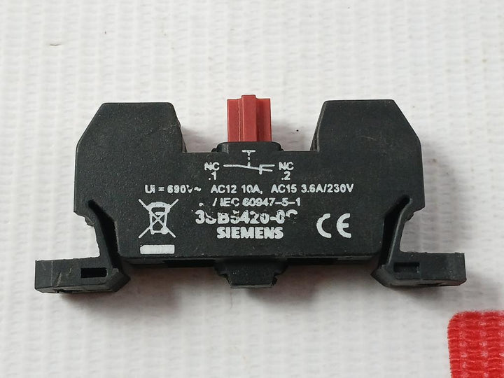 3Sb5420-0C Contact Block 690V 10A Siemens