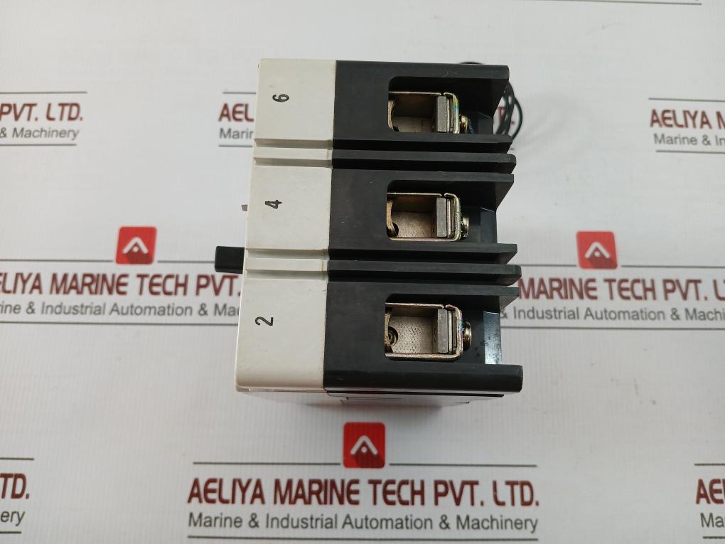3Vf3211-2Bu41-1Ga0 Siemens Uimp-8Kv Three And Four-pole Circuit-breaker