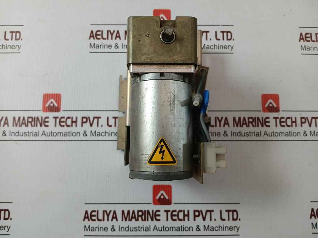 3Vf9423-1Me10 Motor Operating Mechanism Siemens 220/240V Ac
