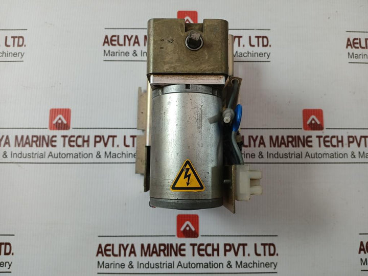3Vf9423-1Me10 Motor Operating Mechanism Siemens 220/240V Ac