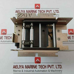 3Vf9423-1Me10 Motor Operating Mechanism Siemens 220/240V Ac