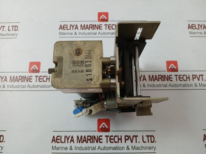 3Vf9423-1Me10 Motor Operating Mechanism Siemens 220/240V Ac