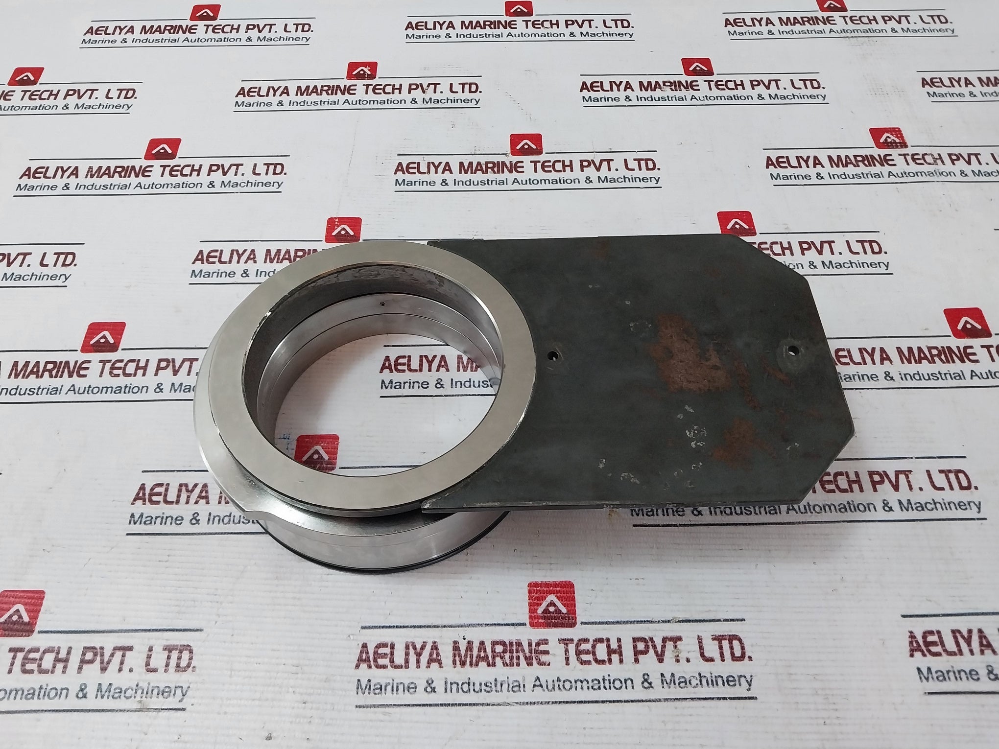 Sw-3849 R9 J43901-37 Bearing