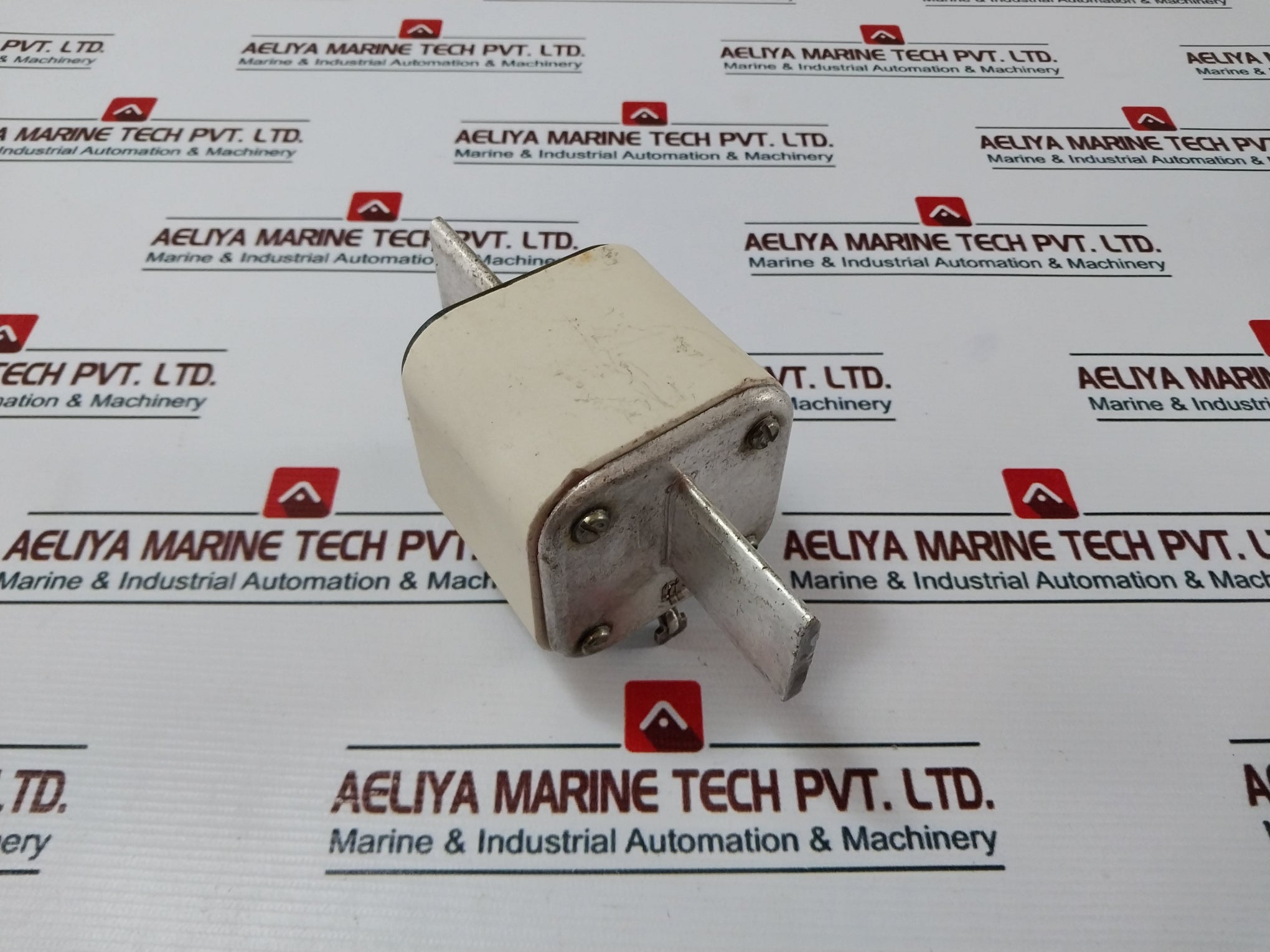 Siemens 3Na1 436 Fuse 630A 500V 120Ka