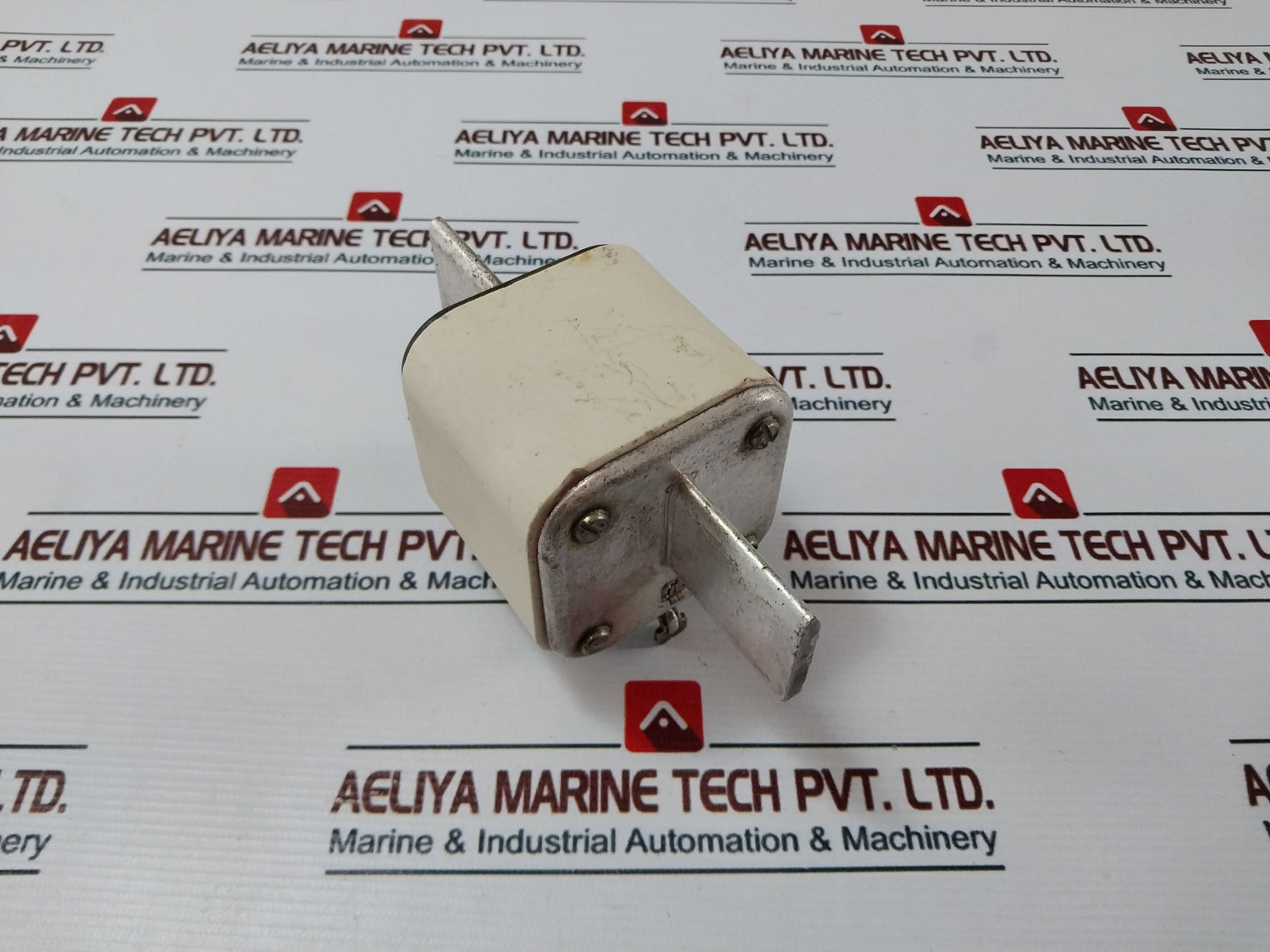 Siemens 3Na1 436 Fuse 630A 500V 120Ka