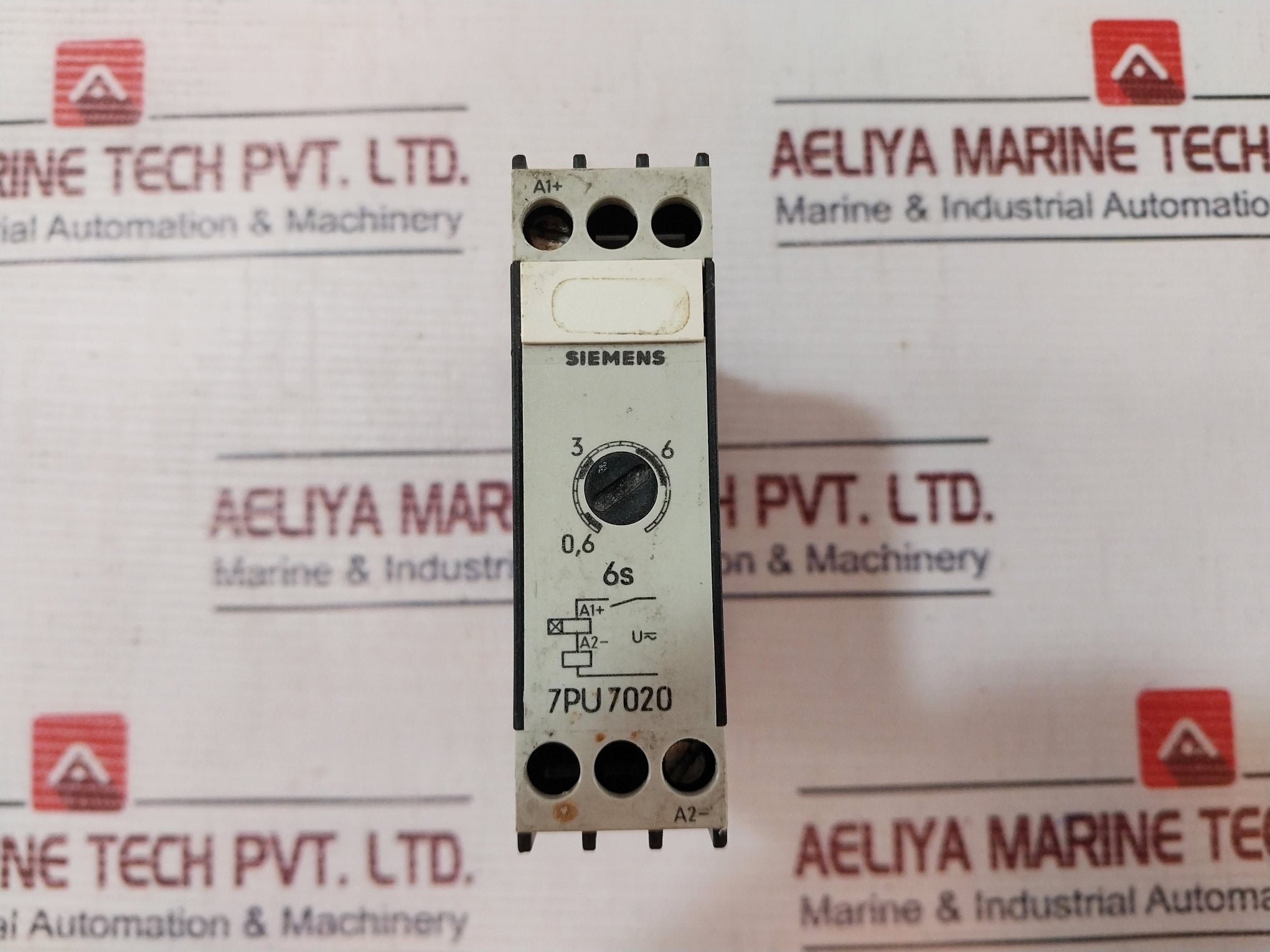 Siemens 7Pu7020-1Cm30 Two Wire Time Relay 60-250V 50/60Hz
