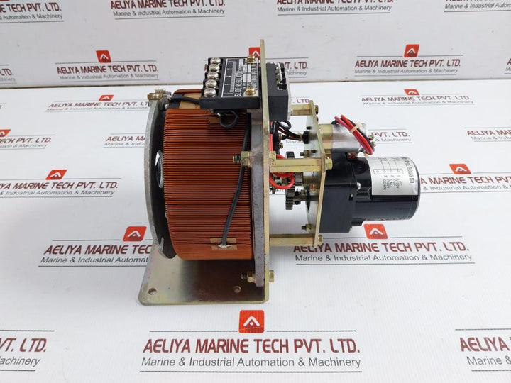 4-Pole-Slide-Regulator-50-60Hz-100V-300Vac-by-Matsunaga-Mp-1315-7