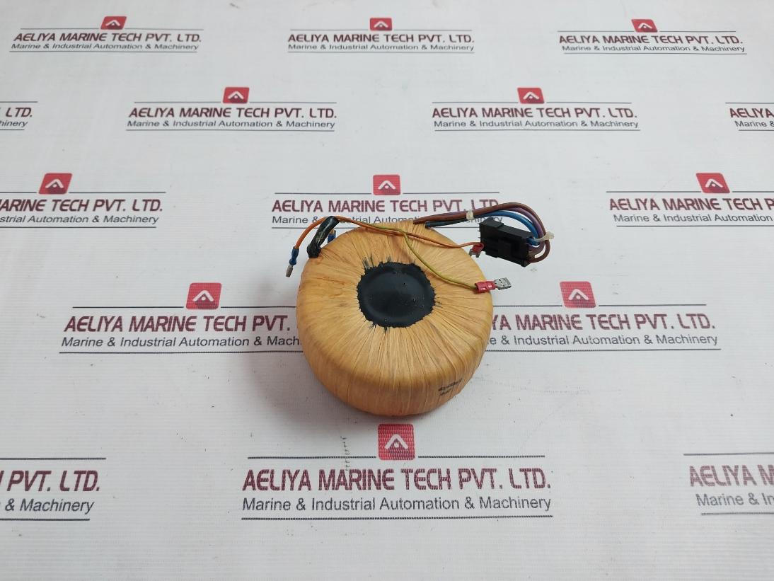 40/6886/1 8-97 Transformer