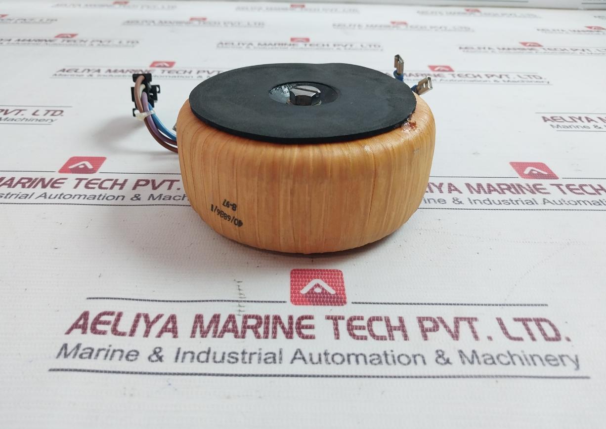 40/6886/1 8-97 Transformer