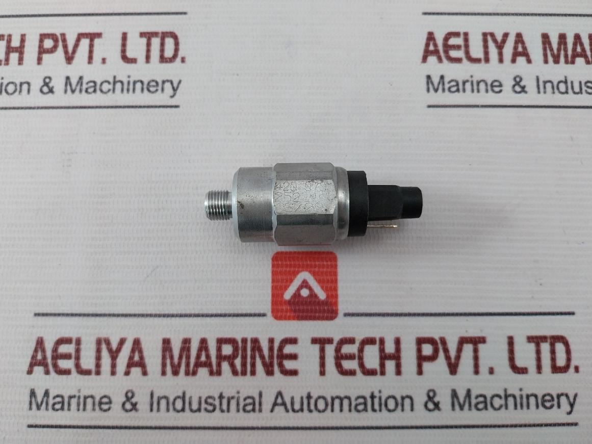 420 070 252 11 Pressure Switch Flat Connector