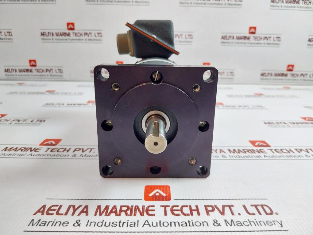 43-0703 Servo Motor S26-2B+Ms Conn 90 Deg Electrocraft
