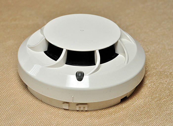 Honeywell Tc806Es1012 Iv Photo-electronic Smoke Detector No4-4620-100