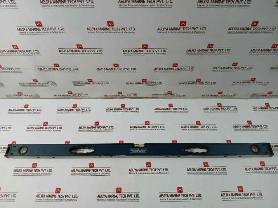 48” (122 Cm) Magnetic Aluminum Box Level