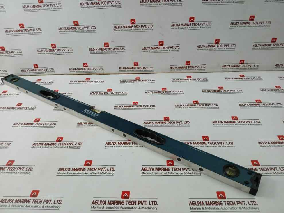 48” (122 Cm) Magnetic Aluminum Box Level