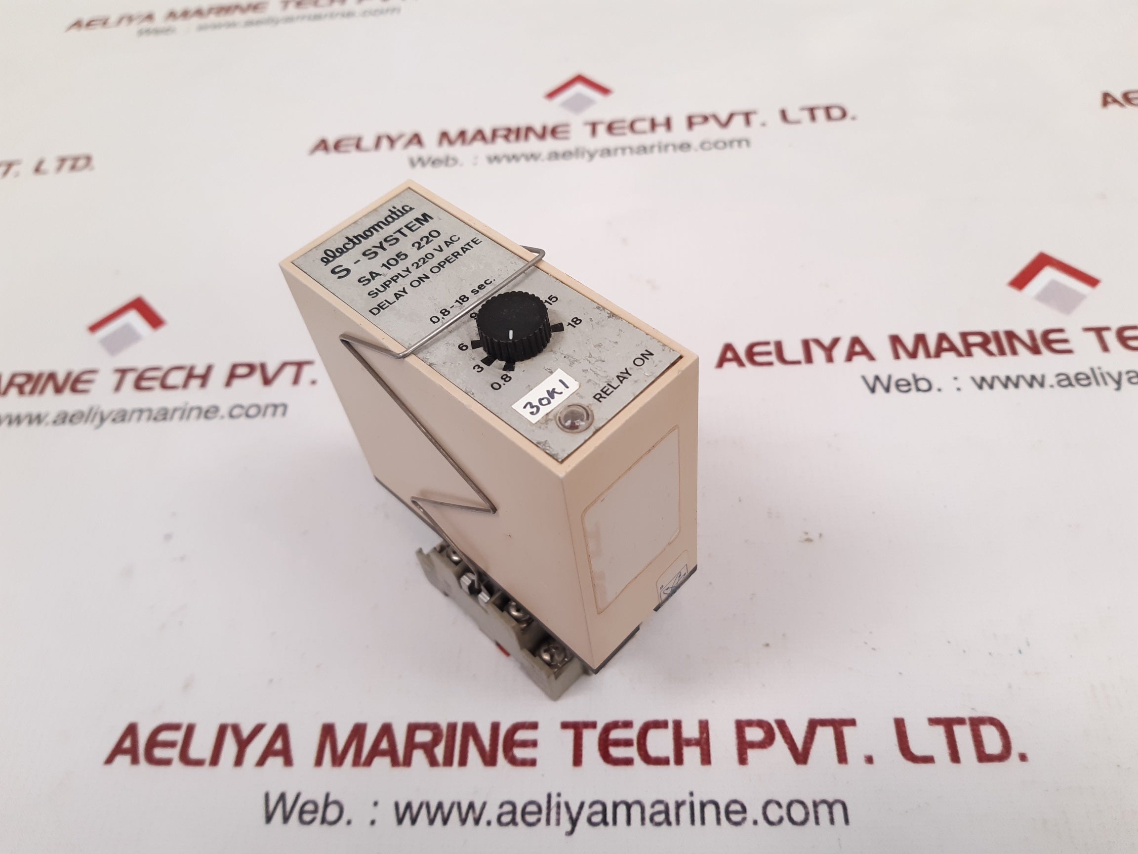 Electromatic Sa 105 220 Delay On Operate With Idec Sr3P-05U Base 0.8-18 Sec