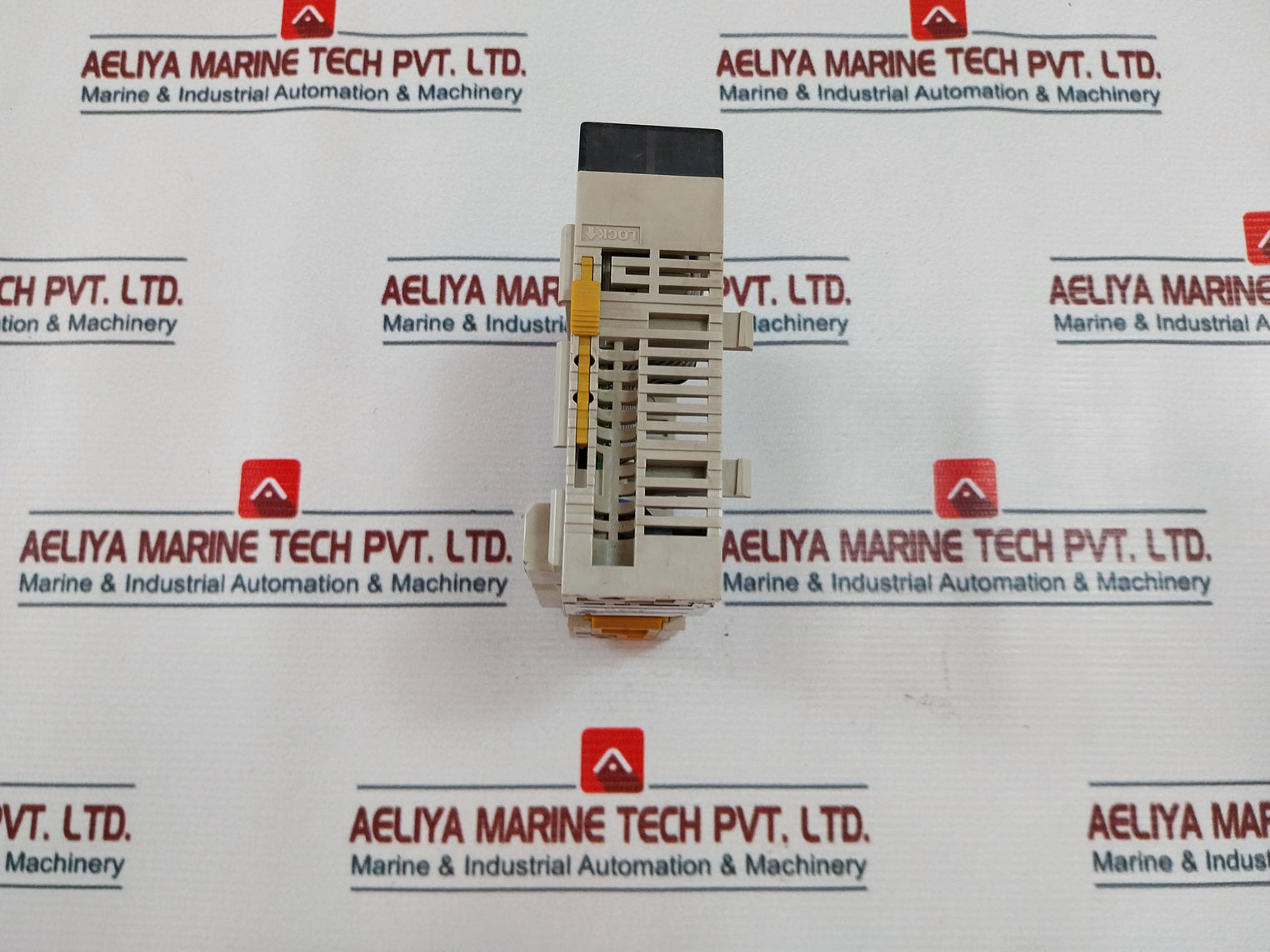 Omron Cqm1-od212 16Points Output Module Unit 5-24Vdc