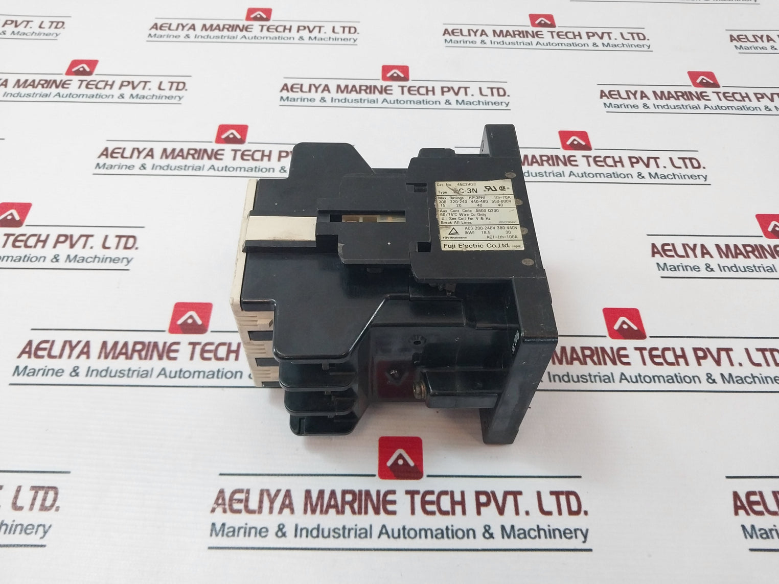 Fuji Electric SC-3N Magnetic Contactor 4NC2H0 100A