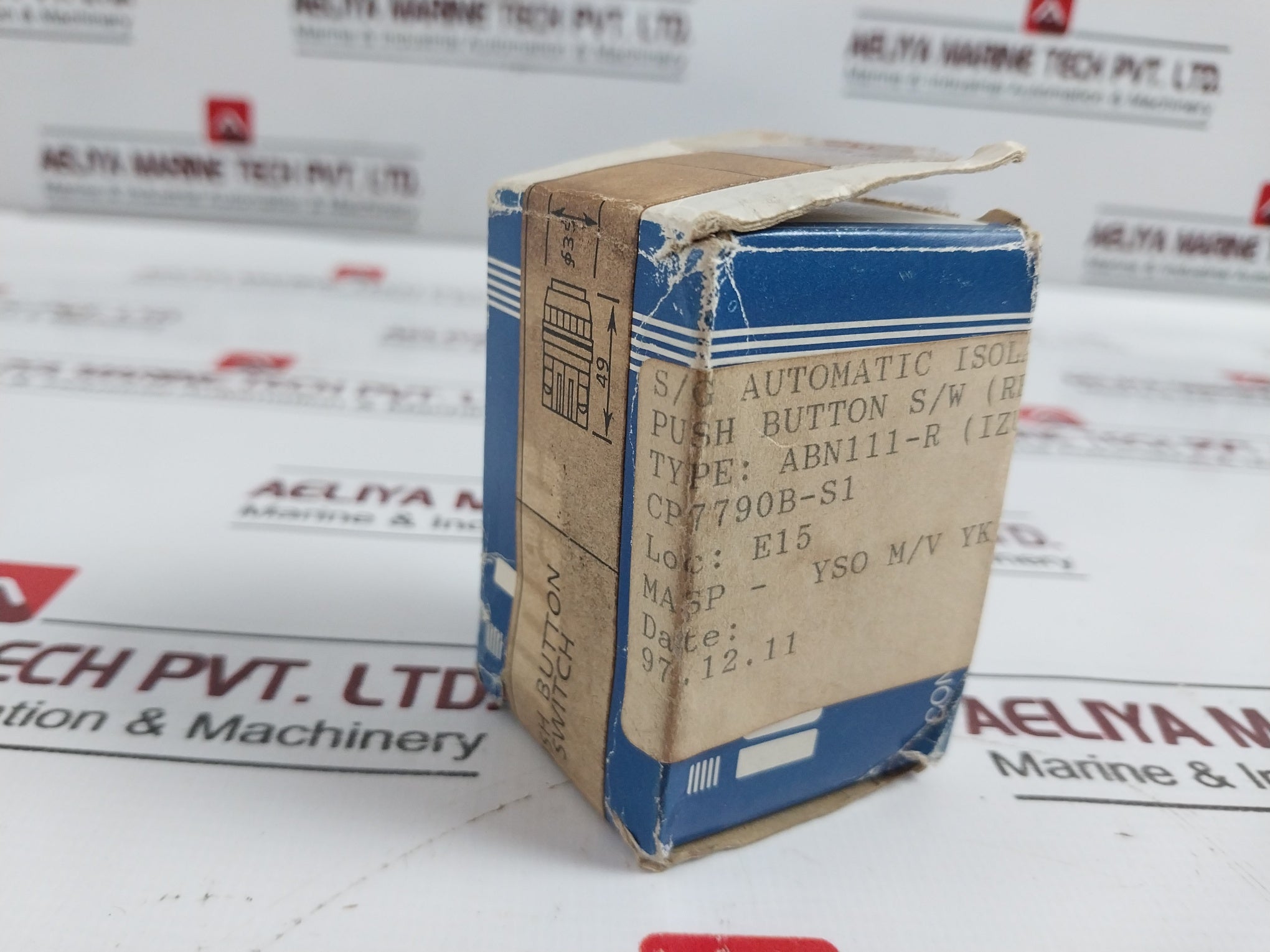 Idec Abn111-r Push Button Switch 41-10650 Ac125V 5A Ac300V 3A