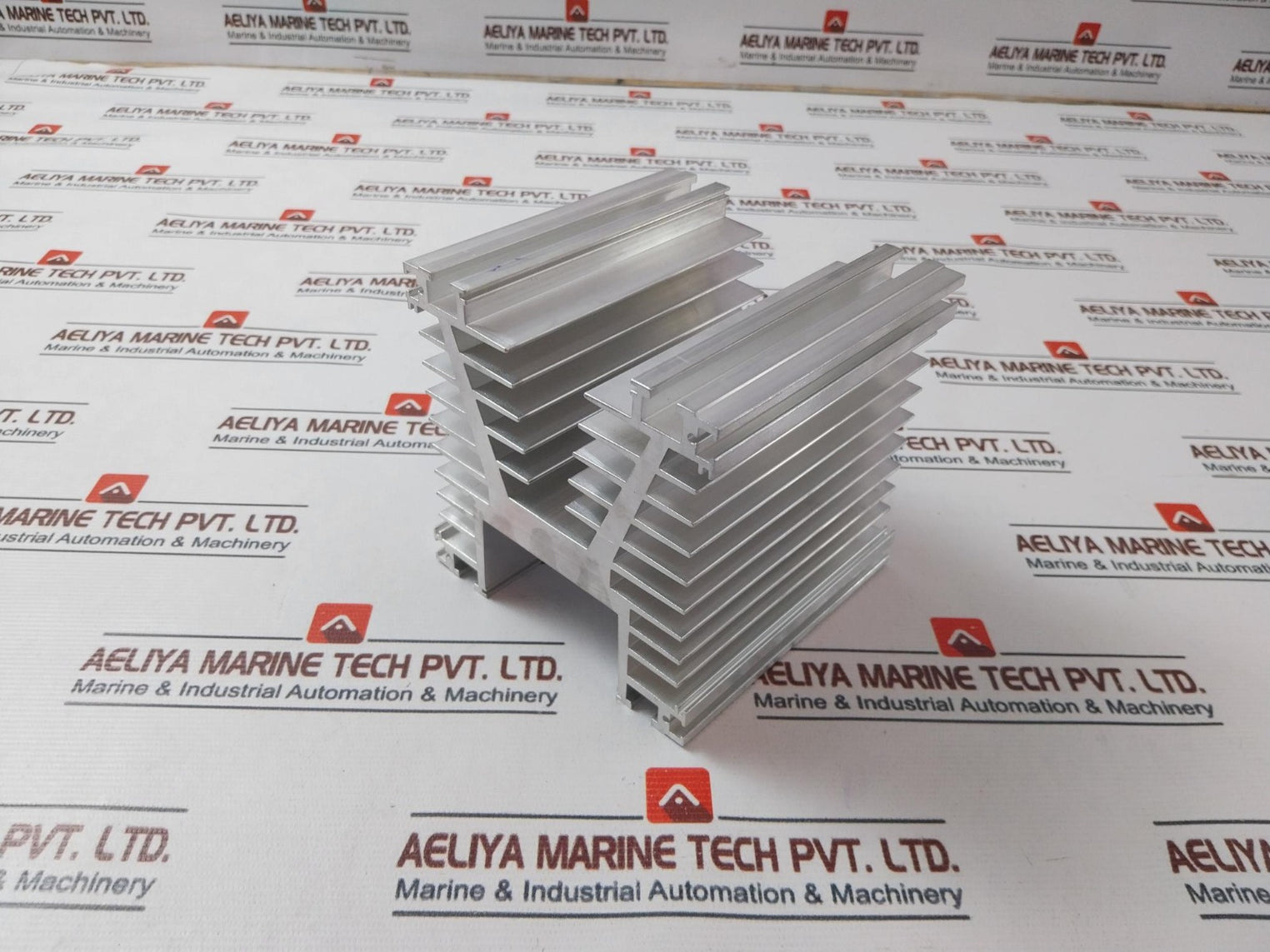 505-2832 P1/120B Black Radiator