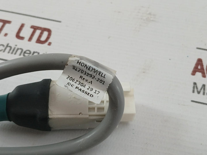51203192-900 Rev A Honeywell Extender Cable Set