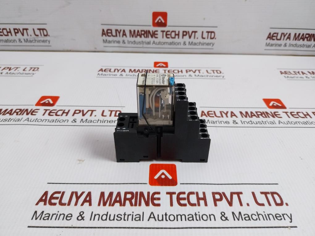 55-34-9-024-0070-Plug-in-Relay-24Vdc-By-Finder-208426-3