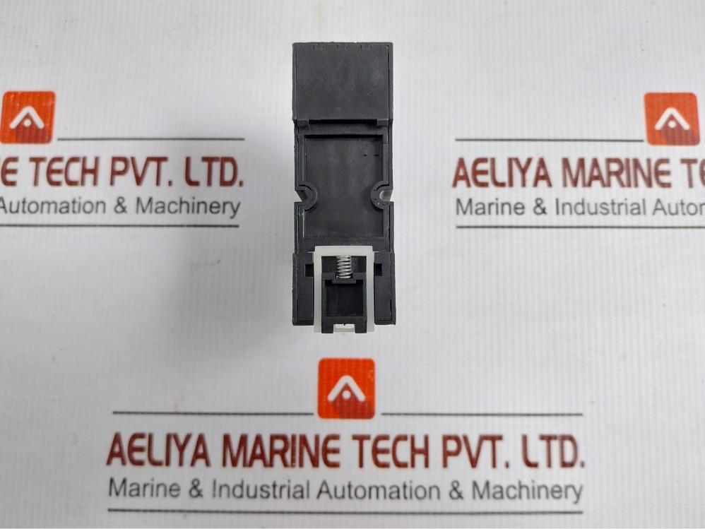 55-34-9-024-0070-Plug-in-Relay-24Vdc-By-Finder-208426-6