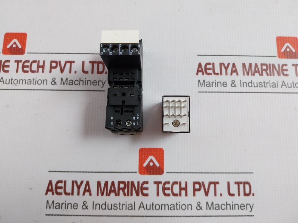 55.34.9.024.0070 Control Relay With Socket 24Vdc Finder