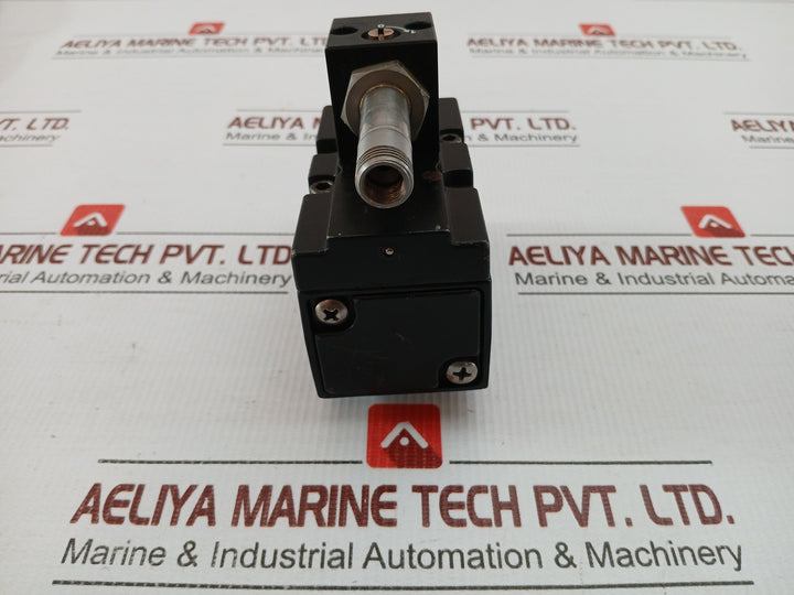 565-301-000-3 Directional Valve 10 Bar Bosch Rexroth