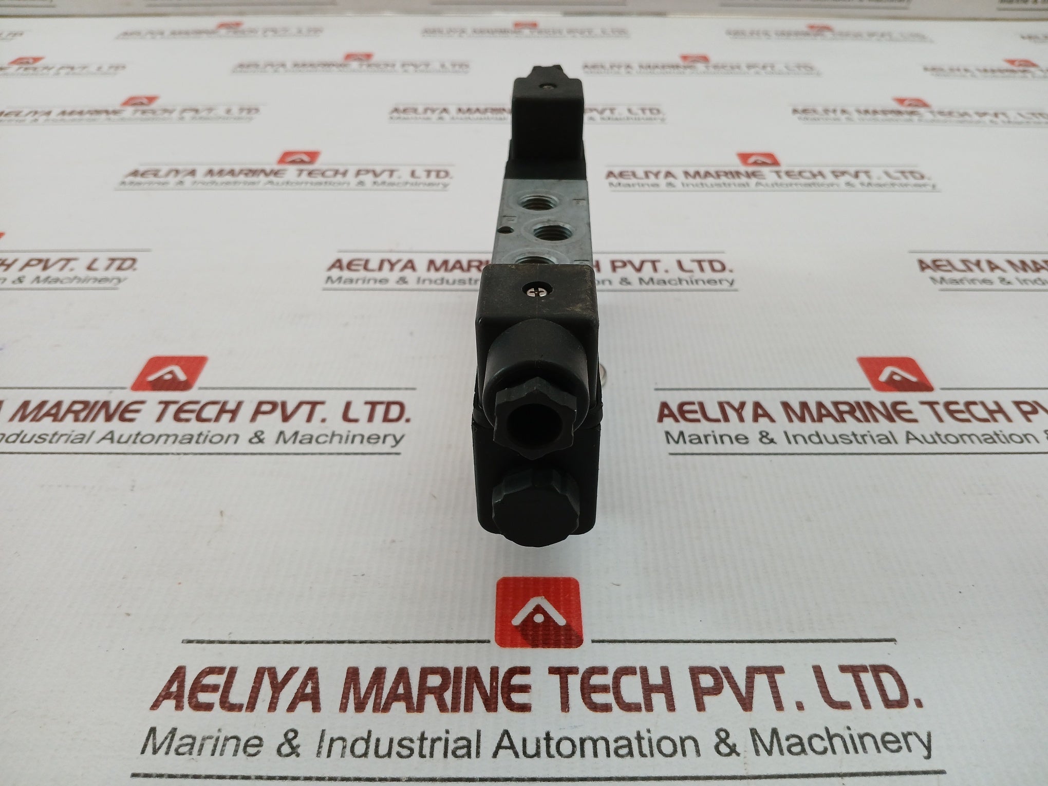 577 627.... 0 Pneumatic Double Solenoid Valve 230V 50/60Hz Rexroth