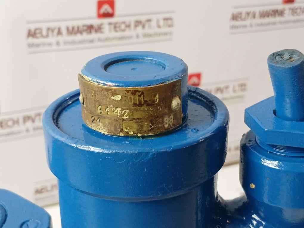 578-45.011-1 Hydraulic Directional Control Valve System 24V