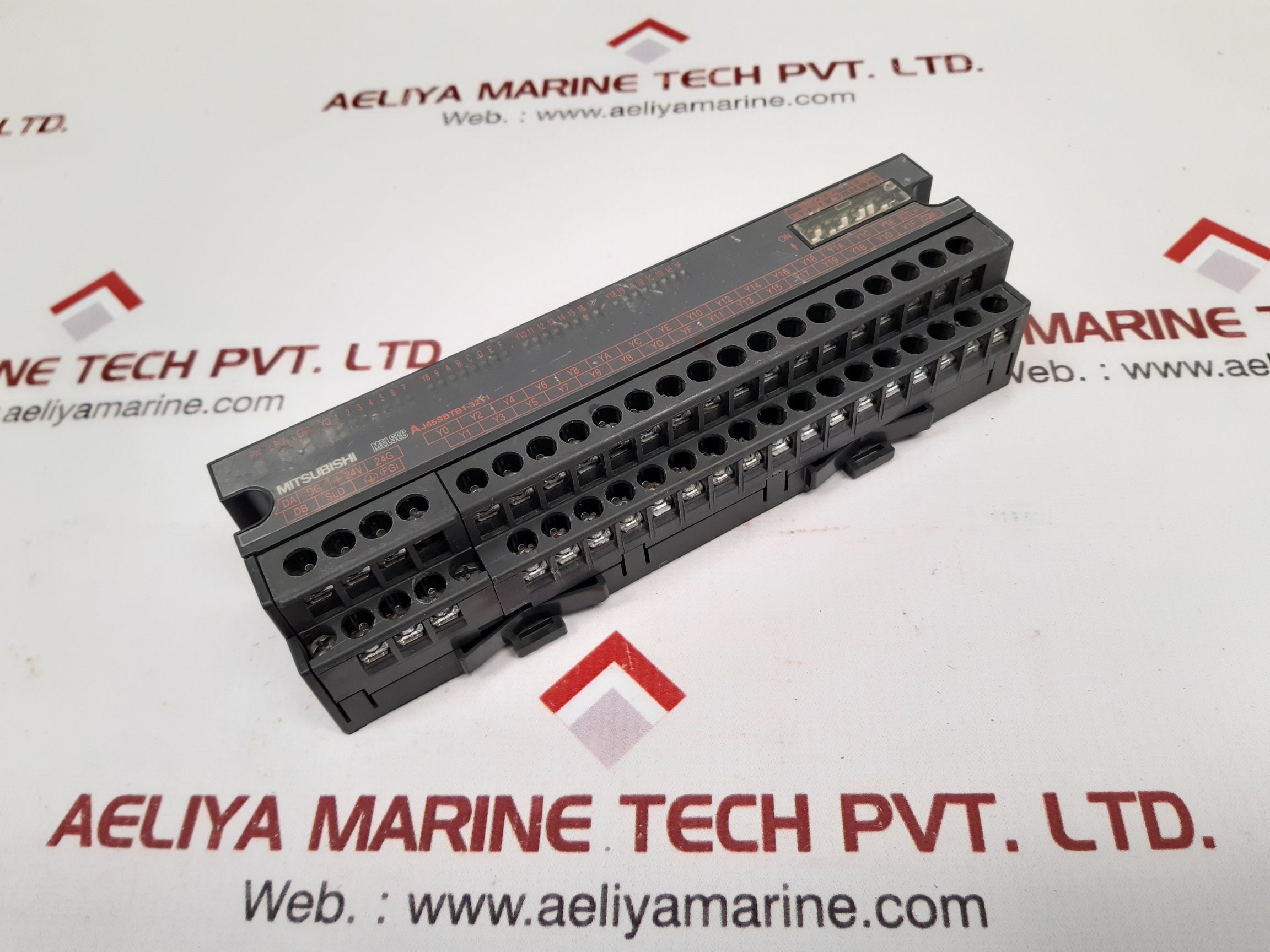 Mitsubishi Aj65Sbtb1-32T1 Cc-link Output Unit 12/24Vdc