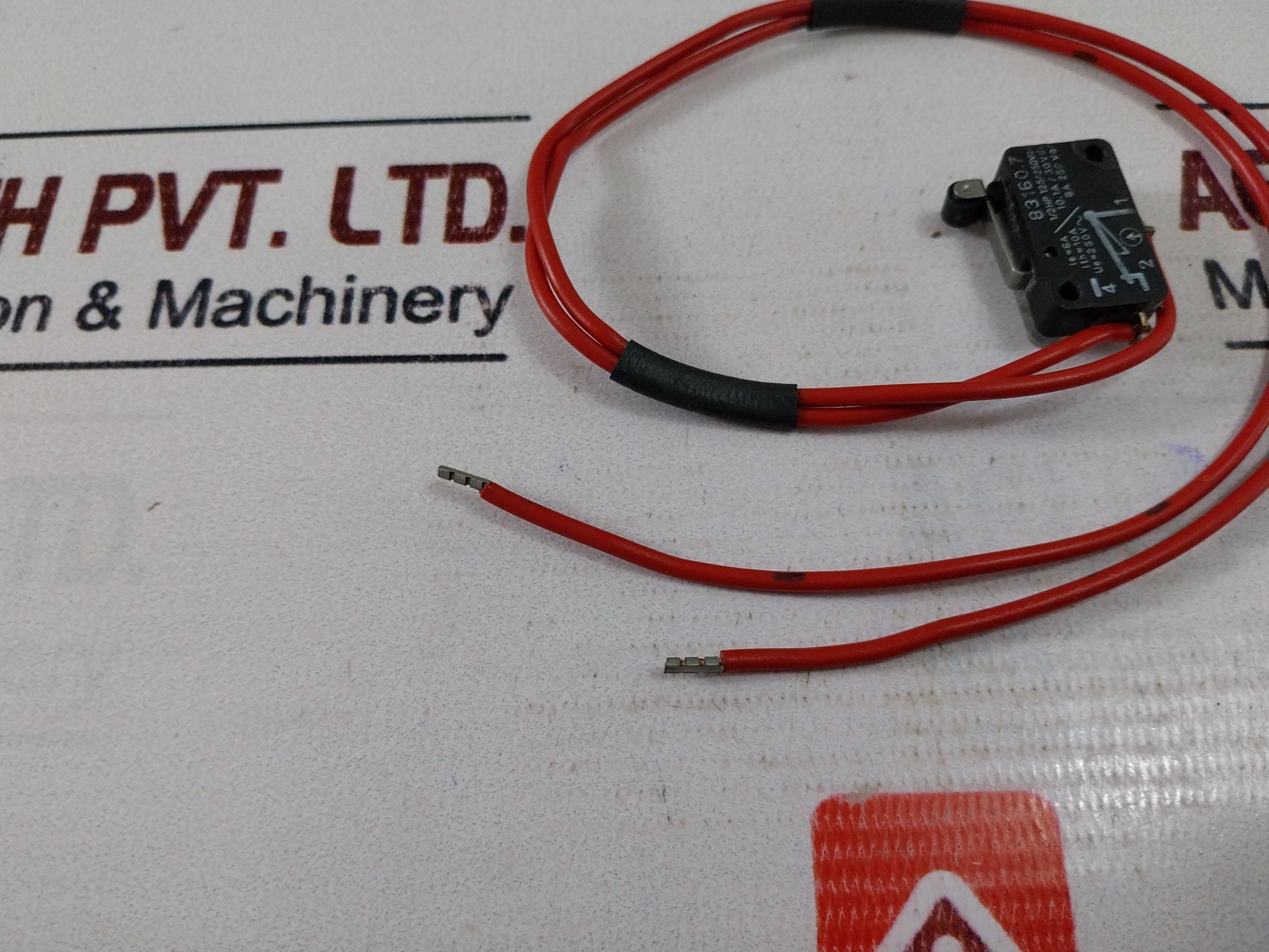Crouzet 83160.7 Safety Switch 1/2Hp 125/250Vac