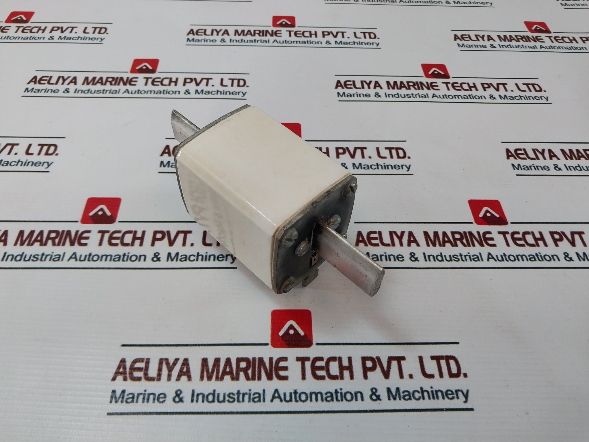 Karl Jung Iec 269-2 Gl Fuse 200A 500V